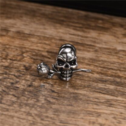 Gothic Skull Earrings - Image 3