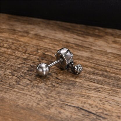Gothic Skull Earrings - Image 4
