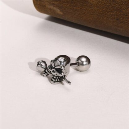 Gothic Skull Earrings - Image 5