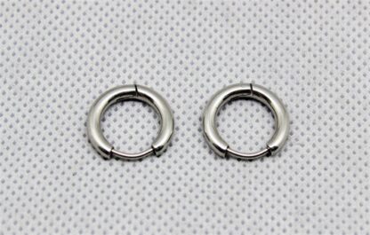 Rock Style Earrings - Image 3