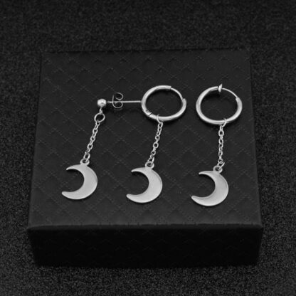 Long Earrings with Moon Design For Men - Image 4