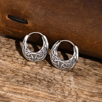 Stylish Men's Hoop Earrings - Image 5